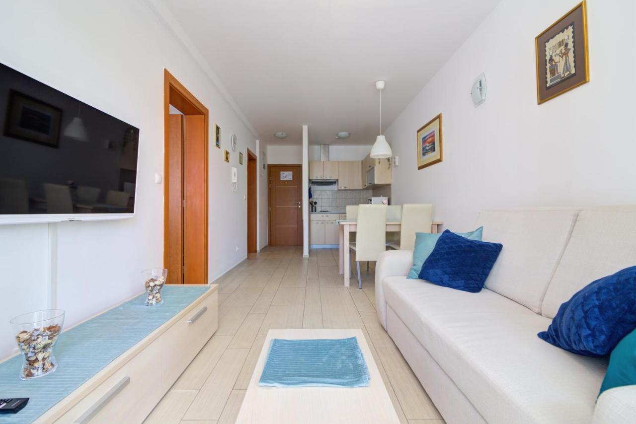 Modern Apartment Selce Exterior photo
